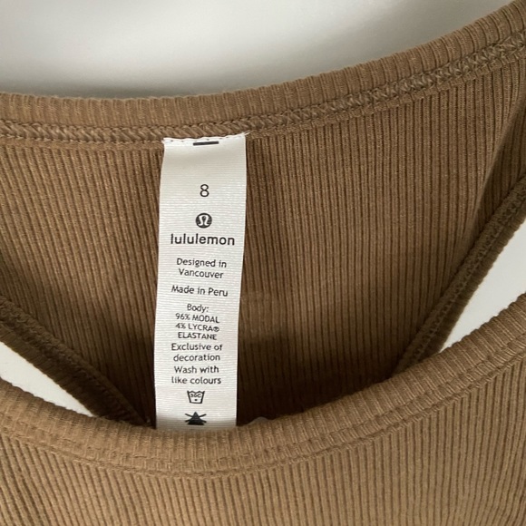 Lululemon tank top - Picture 2 of 6